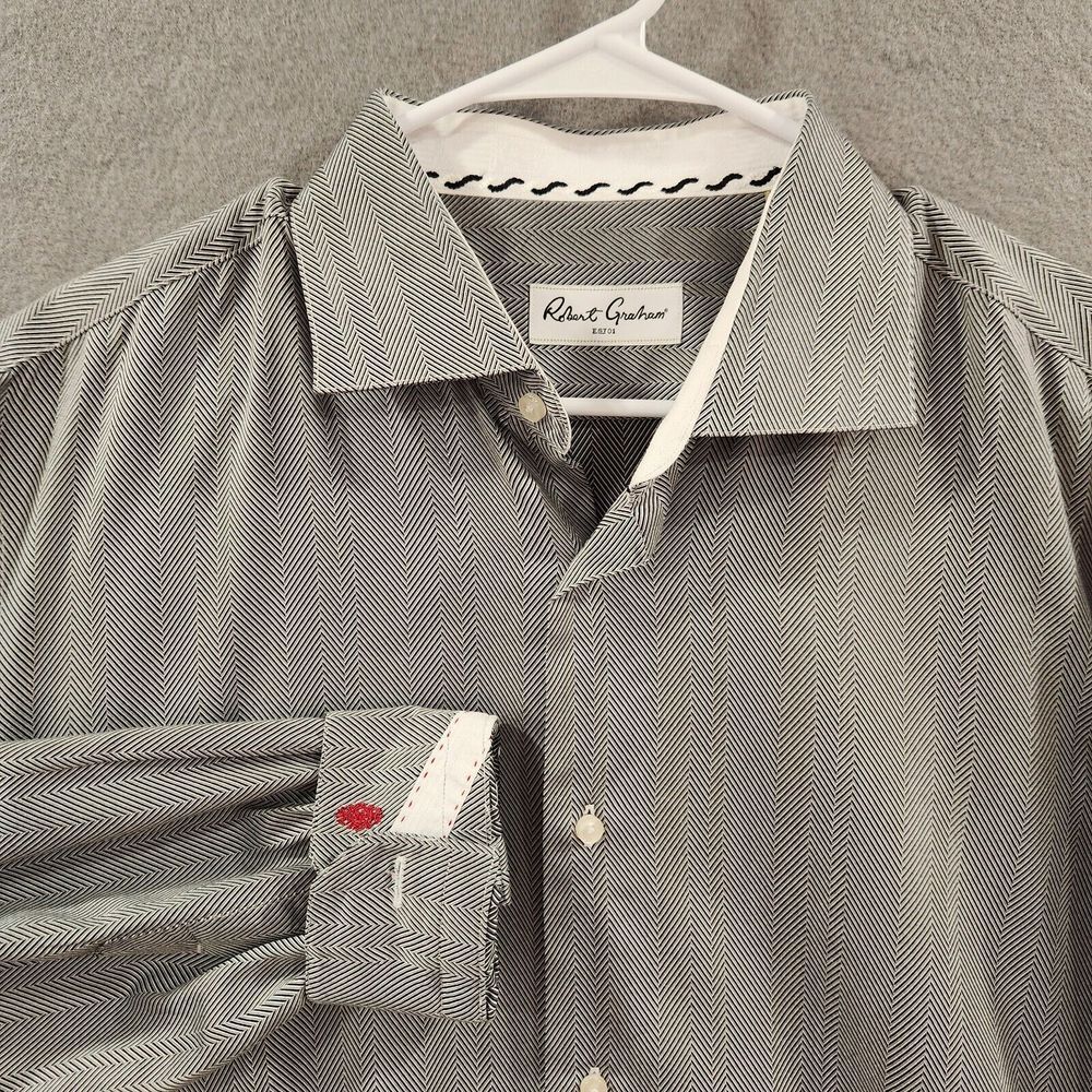 Robert Graham Button Down Shirt‎ Men 43 17 Black White Herringbone Stripe Cotton